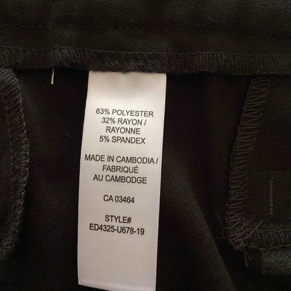 Black Capris - Picture 10 of 10